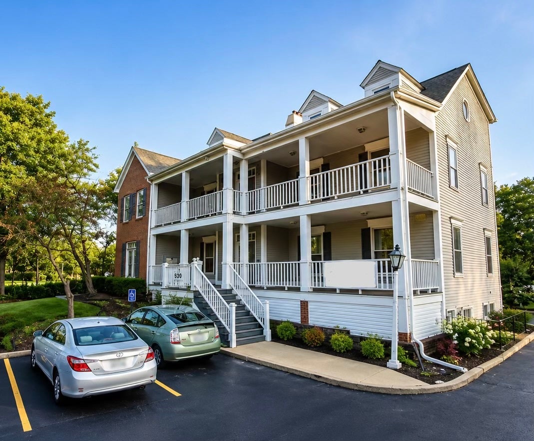 520 W Roosevelt Road