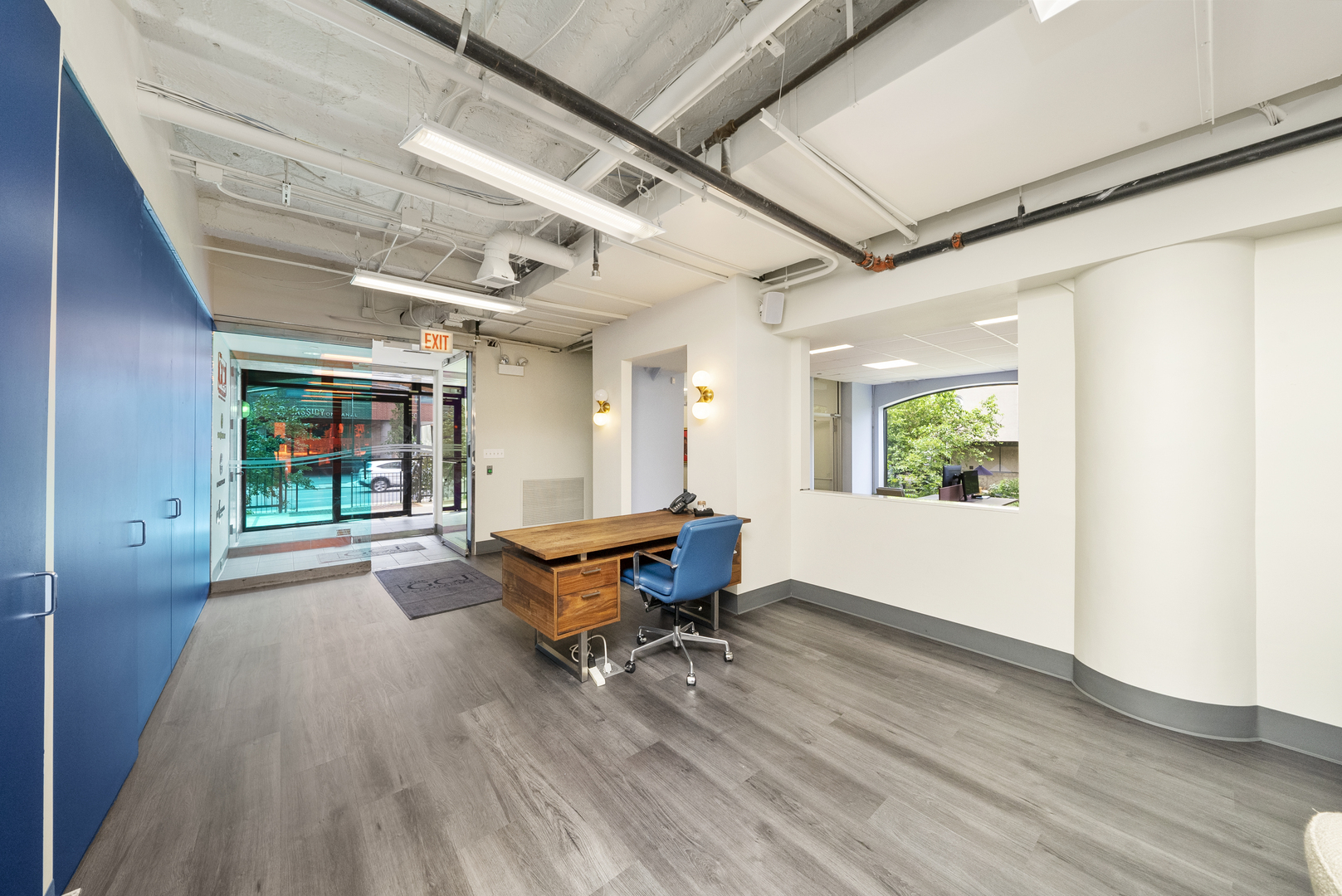 355 N CANAL Street
