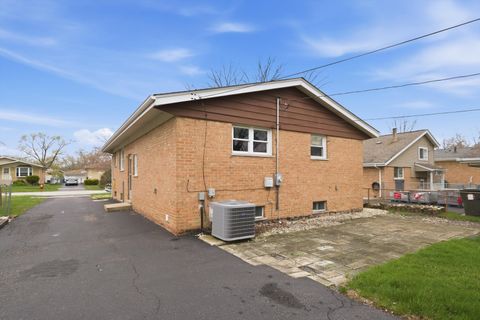 Tiny photo for Midlothian, IL 60445 (MLS # 12589923)