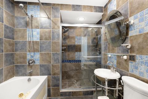 Tiny photo for 6742 N Monticello Avenue N, Lincolnwood, IL 60712 (MLS # 12504315)