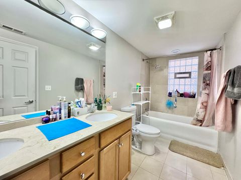 Tiny photo for 6052 N Claremont Avenue #1S, Chicago, IL 60659 (MLS # 12558453)