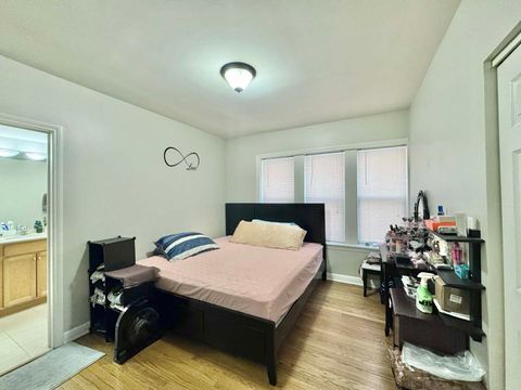 Tiny photo for 6052 N Claremont Avenue #1S, Chicago, IL 60659 (MLS # 12558453)