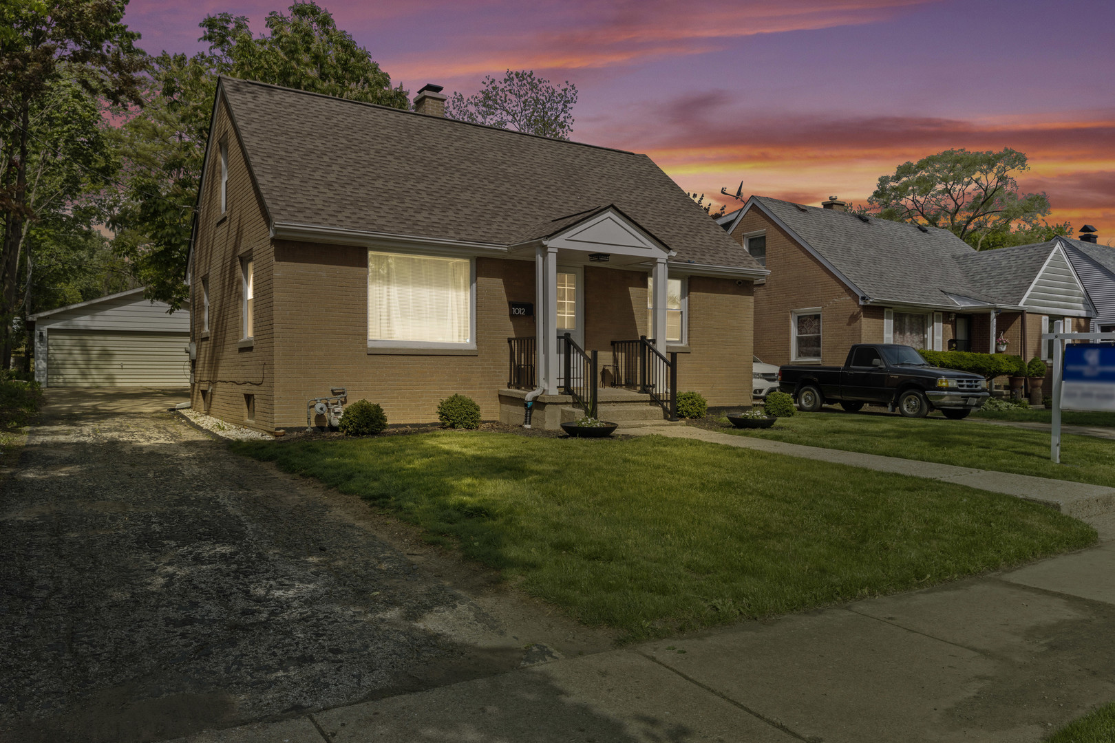 Properties 1 1012 Leith Avenue