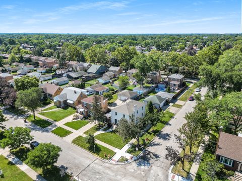 Tiny photo for 2300 S 2nd Avenue, North Riverside, IL 60546 (MLS # 12463614)