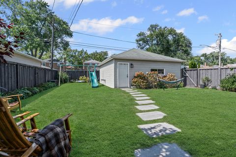 Tiny photo for 2300 S 2nd Avenue, North Riverside, IL 60546 (MLS # 12463614)