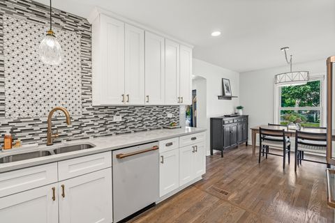 Tiny photo for 2300 S 2nd Avenue, North Riverside, IL 60546 (MLS # 12463614)