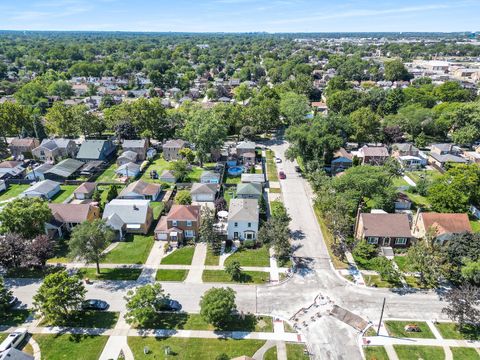 Tiny photo for 2300 S 2nd Avenue, North Riverside, IL 60546 (MLS # 12463614)