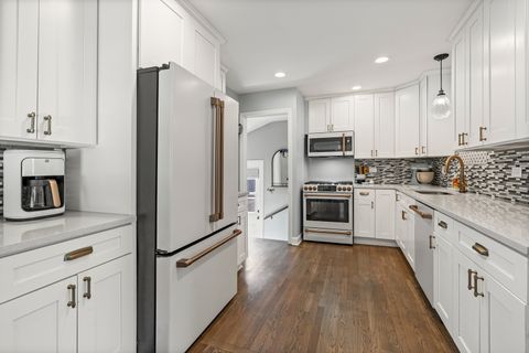 Tiny photo for 2300 S 2nd Avenue, North Riverside, IL 60546 (MLS # 12463614)