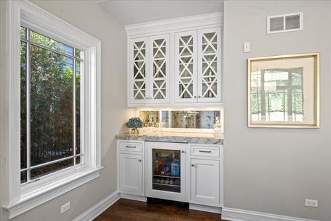 Tiny photo for 1255 Forest Glen Drive N, Winnetka, IL 60093 (MLS # 12605782)