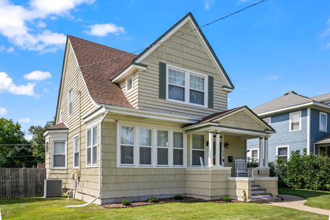Tiny photo for 638 N Spring Street, Elgin, IL 60120 (MLS # 12468992)