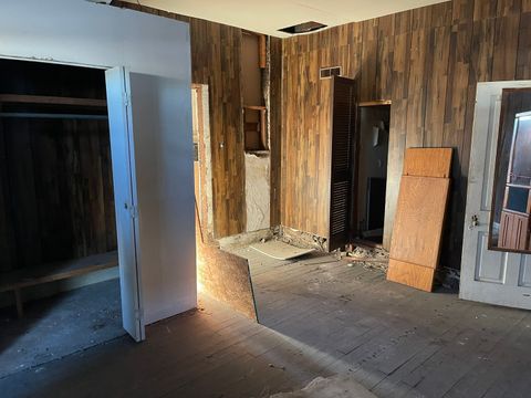 Tiny photo for 315 Butler Street, Metropolis, IL 62960 (MLS # 12564849)