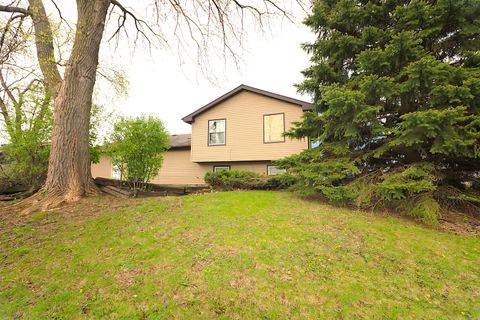 Tiny photo for 319 Dean Circle, Bolingbrook, IL 60440 (MLS # 12624716)