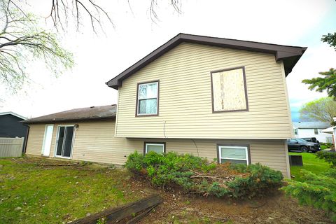 Tiny photo for 319 Dean Circle, Bolingbrook, IL 60440 (MLS # 12624716)
