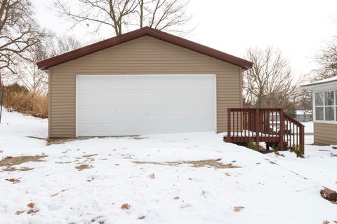Tiny photo for 814 W Park Street, Morrison, IL 61270 (MLS # 12469284)