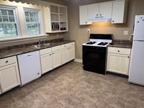 Tiny photo for 814 W Park Street, Morrison, IL 61270 (MLS # 12469284)