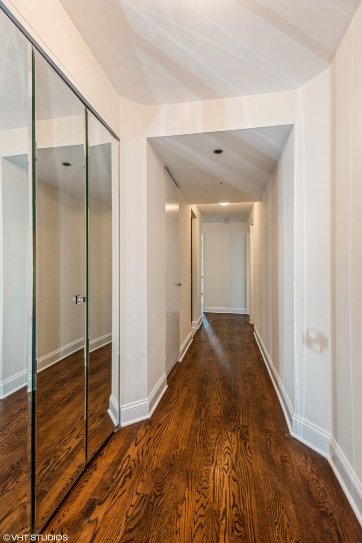195 N Harbor Drive 1401