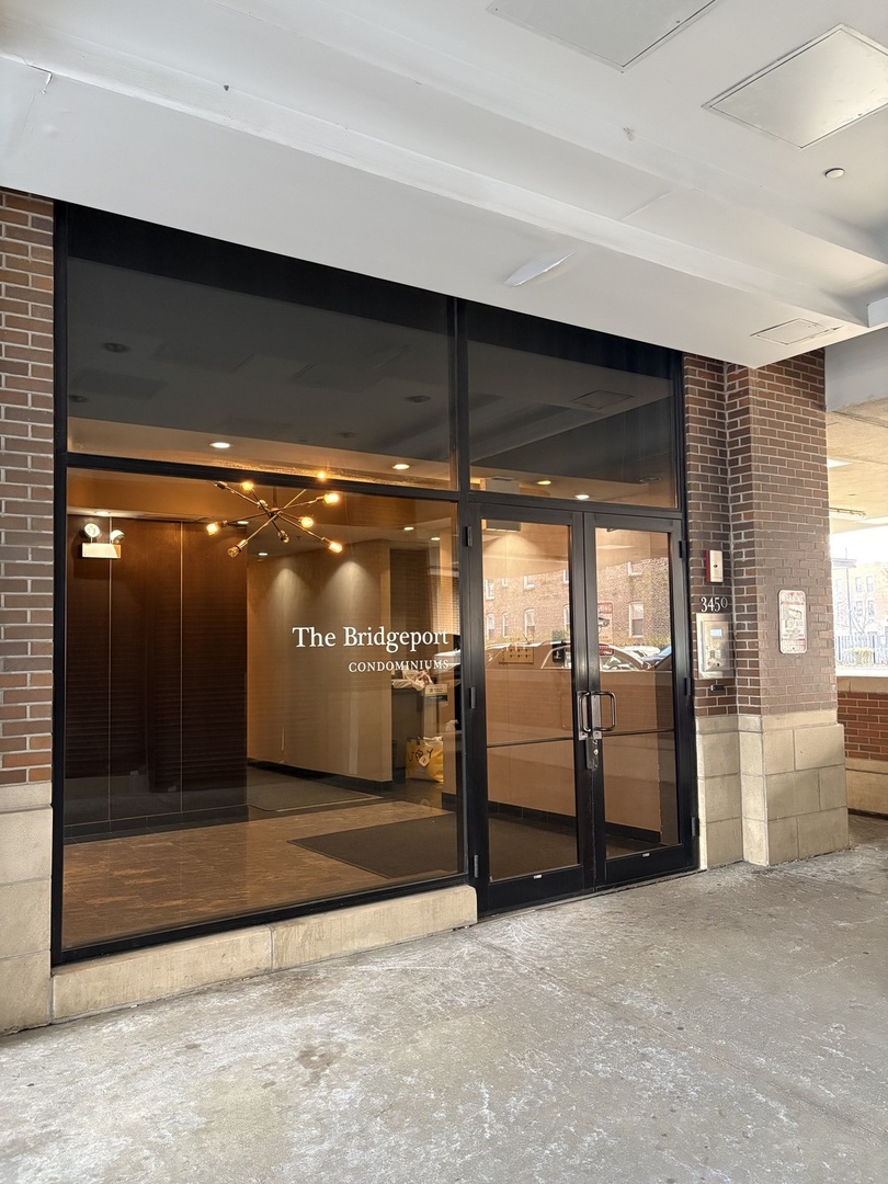 3450 S Halsted Street 501