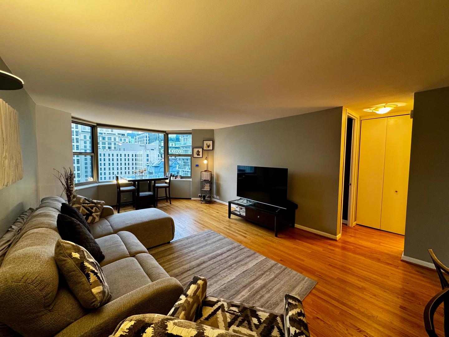 535 N Michigan Avenue 2511