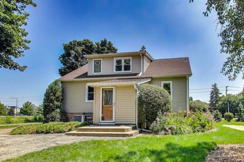 Tiny photo for 22118 N Prairie Road, Lincolnshire, IL 60069 (MLS # 12375941)