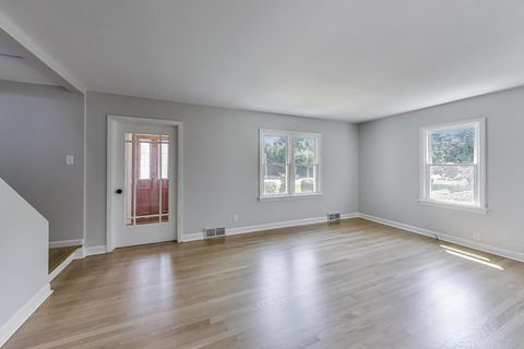 Tiny photo for 22118 N Prairie Road, Lincolnshire, IL 60069 (MLS # 12375941)