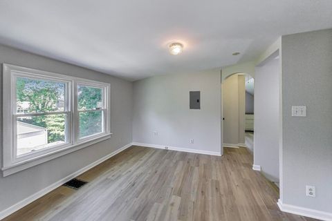 Tiny photo for 22118 N Prairie Road, Lincolnshire, IL 60069 (MLS # 12375941)