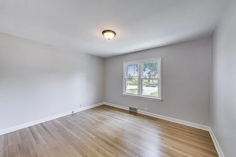 Tiny photo for 22118 N Prairie Road, Lincolnshire, IL 60069 (MLS # 12375941)