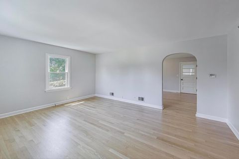 Tiny photo for 22118 N Prairie Road, Lincolnshire, IL 60069 (MLS # 12375941)