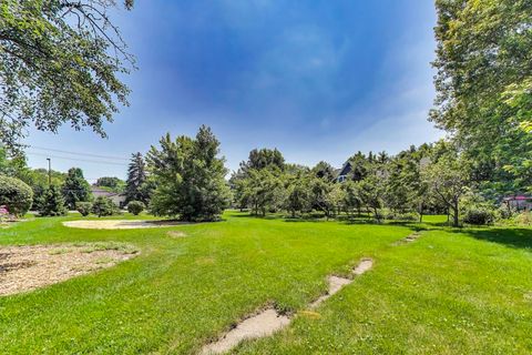 Tiny photo for 22118 N Prairie Road, Lincolnshire, IL 60069 (MLS # 12375941)