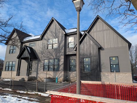 722 S Berkley Avenue, Elmhurst, IL 60126 - #: 12440082