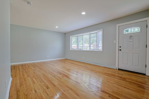 Tiny photo for 1703 Bonita Avenue, Mount Prospect, IL 60056 (MLS # 12614672)