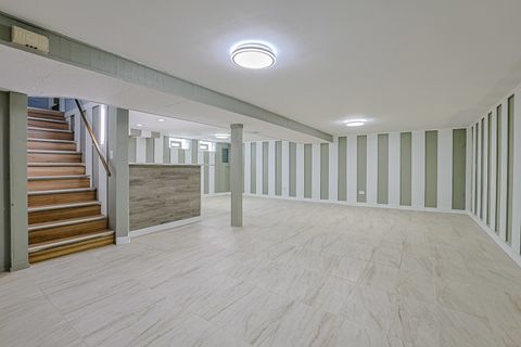 Tiny photo for 1703 Bonita Avenue, Mount Prospect, IL 60056 (MLS # 12614672)