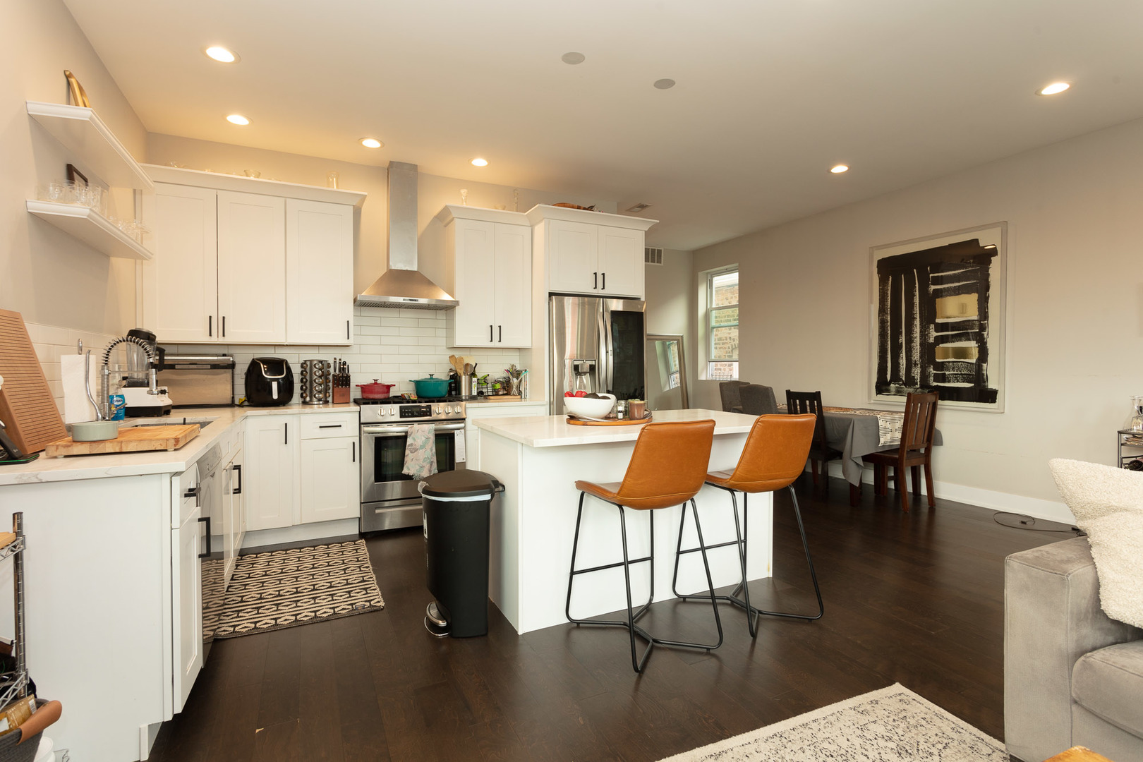 1906 S Loomis Street 3