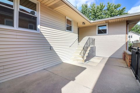 Tiny photo for 4009 Forest Avenue, Brookfield, IL 60513 (MLS # 12484756)