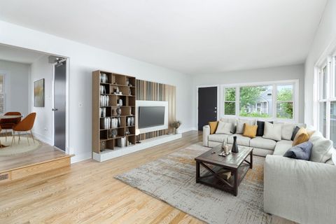 Tiny photo for 4009 Forest Avenue, Brookfield, IL 60513 (MLS # 12484756)