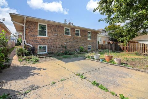 Tiny photo for 4009 Forest Avenue, Brookfield, IL 60513 (MLS # 12484756)