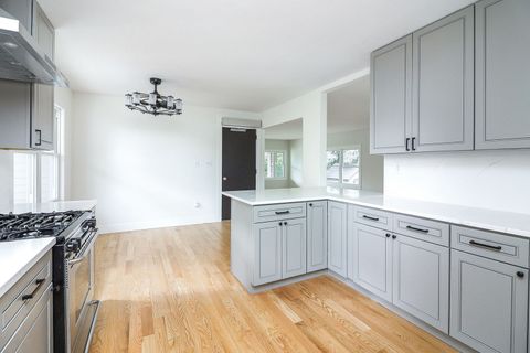 Tiny photo for 4009 Forest Avenue, Brookfield, IL 60513 (MLS # 12484756)