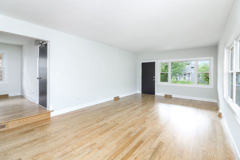 Tiny photo for 4009 Forest Avenue, Brookfield, IL 60513 (MLS # 12484756)