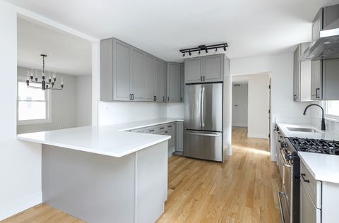 Tiny photo for 4009 Forest Avenue, Brookfield, IL 60513 (MLS # 12484756)