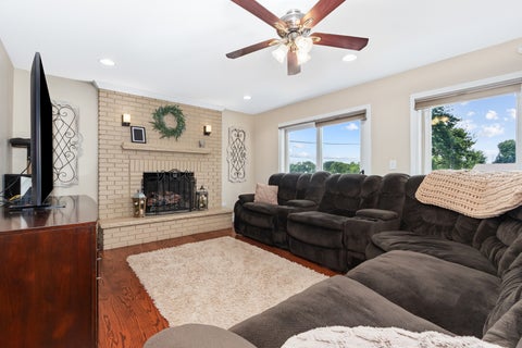 Tiny photo for 20752 Mary Drive, Lockport, IL 60441 (MLS # 12723847)