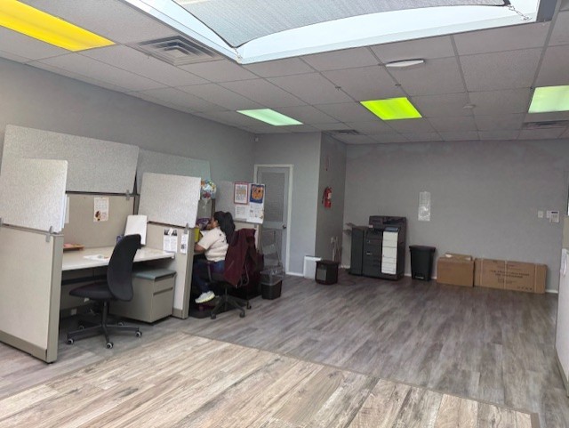 2452 W Division Street