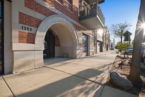 Tiny photo for 1355 W WASHINGTON Boulevard #4D, Chicago, IL 60607 (MLS # 12494902)