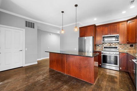 Tiny photo for 1355 W WASHINGTON Boulevard #4D, Chicago, IL 60607 (MLS # 12494902)