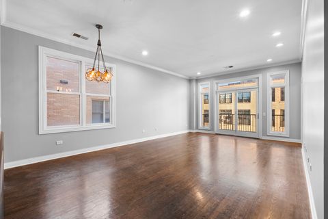 Tiny photo for 1355 W WASHINGTON Boulevard #4D, Chicago, IL 60607 (MLS # 12494902)