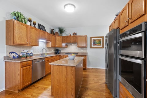 Tiny photo for 1116 Loganbury Court, Elgin, IL 60120 (MLS # 12655535)
