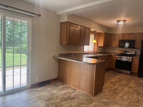 Tiny photo for 507 W Jefferson Avenue, Patoka, IL 62875 (MLS # 12717024)