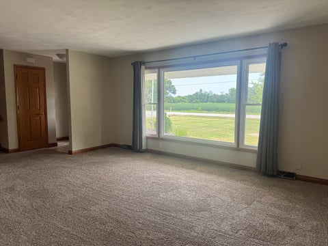 Tiny photo for 507 W Jefferson Avenue, Patoka, IL 62875 (MLS # 12717024)