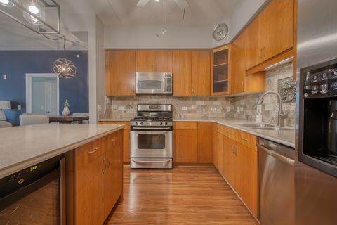Tiny photo for 900 LEE Street #202, Des Plaines, IL 60016 (MLS # 12621603)