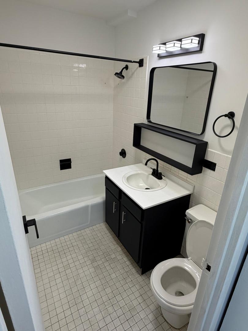 4300 W Ford City Drive 401A