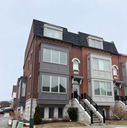 1251 Gateway Court Northbrook IL 60062