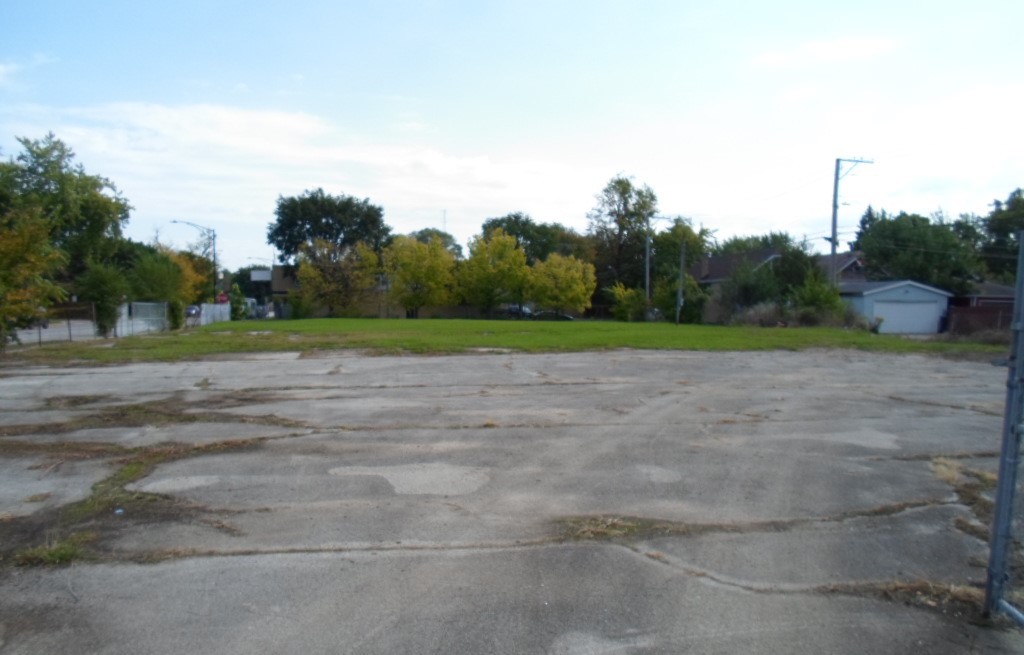 635 W 103rd Street